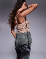 weave crossbody bag in black